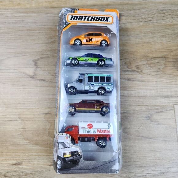 💜NIB Mattel 2016 Hot Wheels Set of 5 Die-Cast Cars - Picture 2 of 5